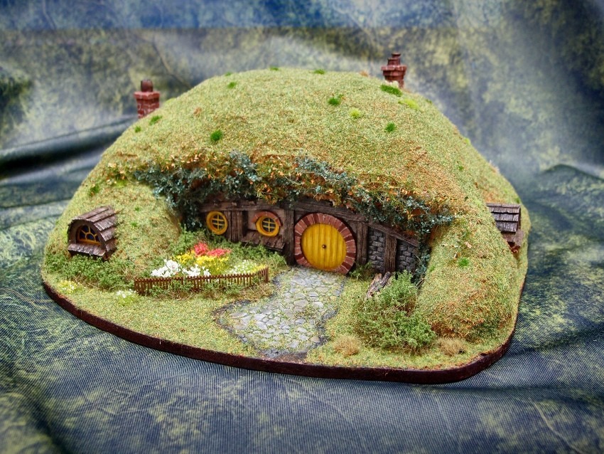 Hobbit House / Middle-Earth